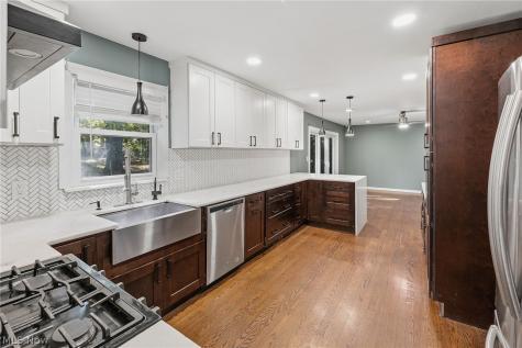 23660 Cedar Road Beachwood OH 44122