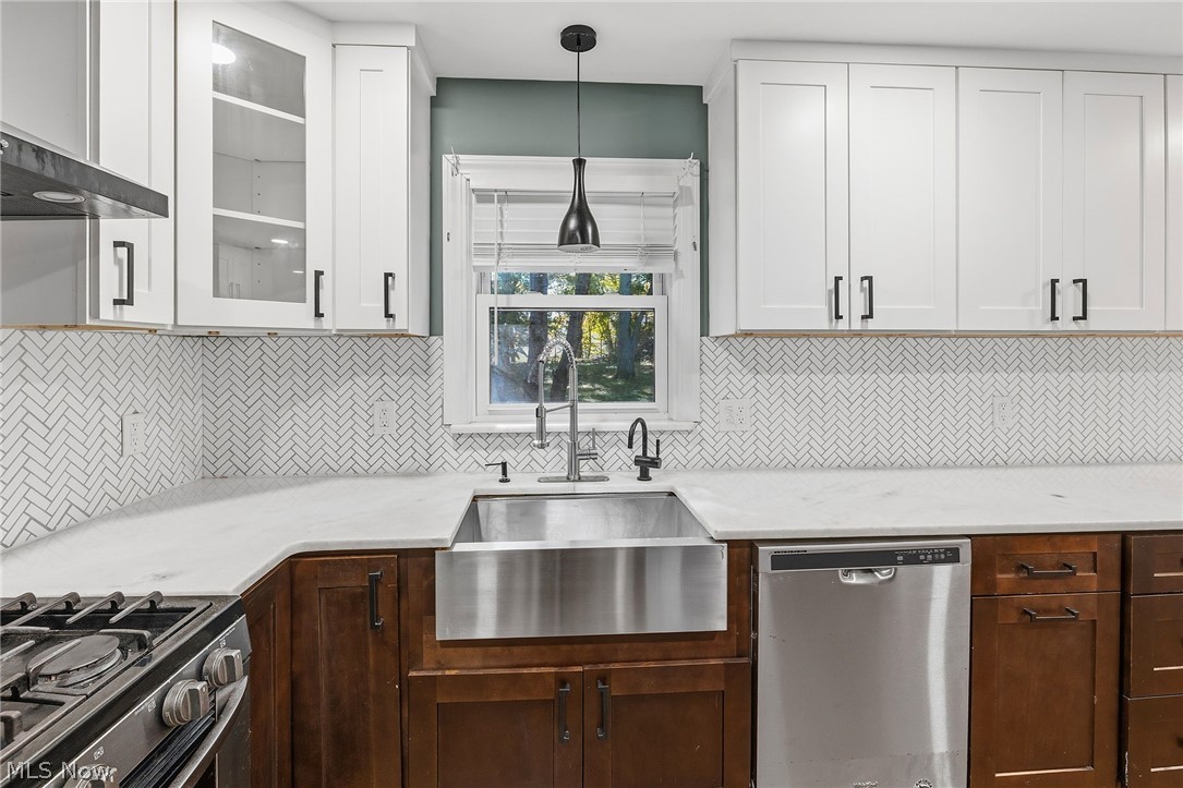 23660 Cedar Road Beachwood OH 44122