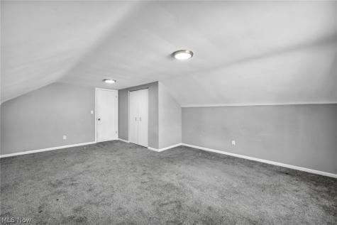 25641 Glenbrook Boulevard Euclid OH 44117