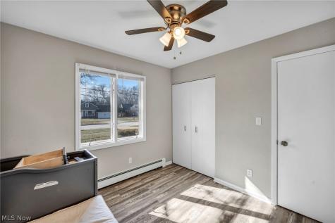 25641 Glenbrook Boulevard Euclid OH 44117