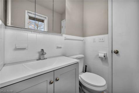 25641 Glenbrook Boulevard Euclid OH 44117
