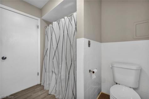 25641 Glenbrook Boulevard Euclid OH 44117