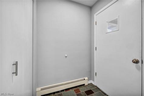 25641 Glenbrook Boulevard Euclid OH 44117