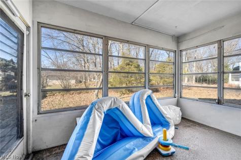 25641 Glenbrook Boulevard Euclid OH 44117