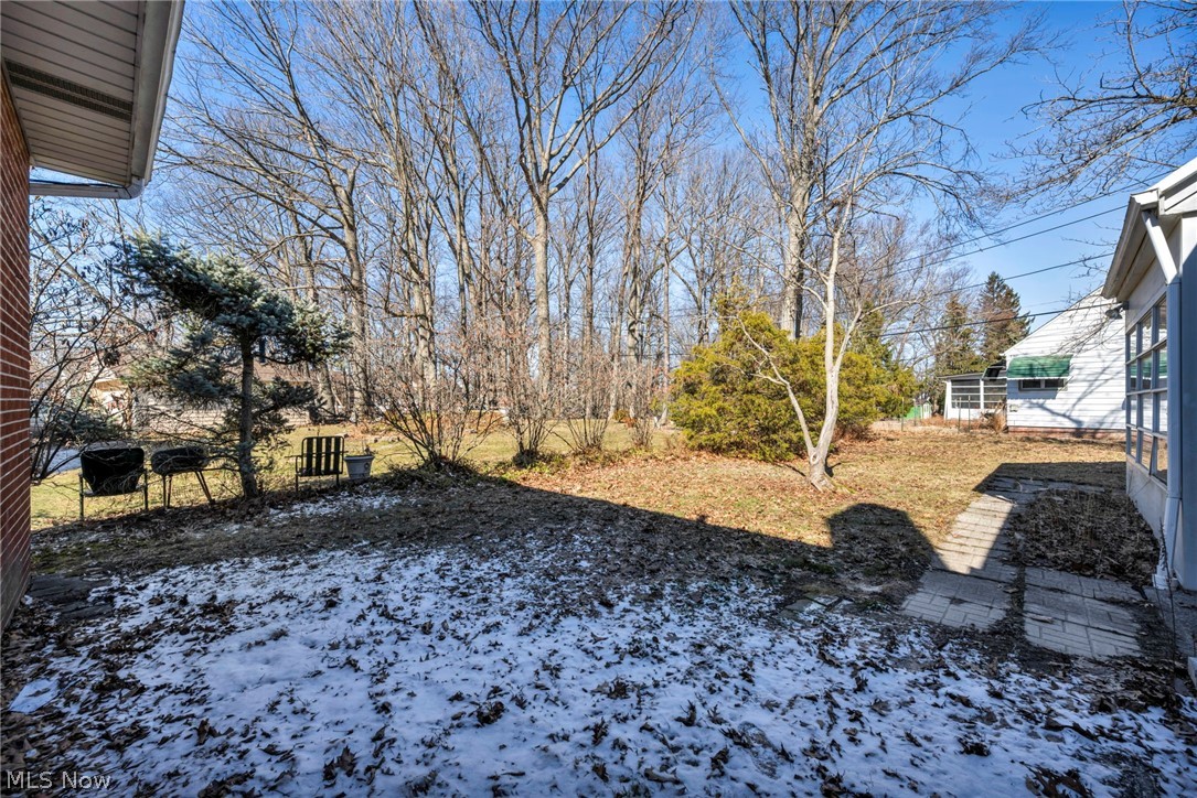 25641 Glenbrook Boulevard Euclid OH 44117