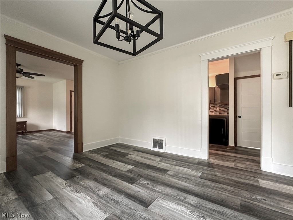 78 Helen Avenue Niles OH 44446