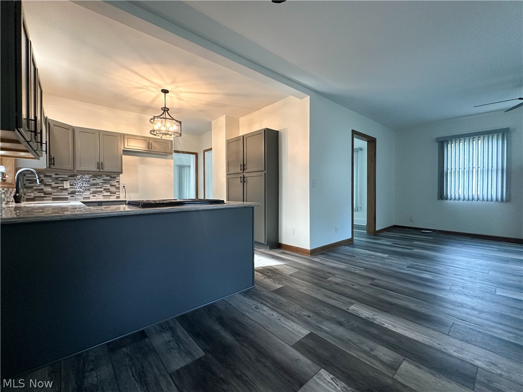 78 Helen Avenue Niles OH 44446