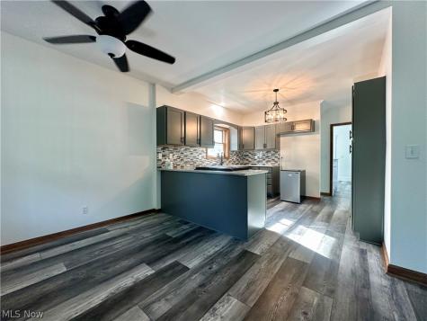 78 Helen Avenue Niles OH 44446