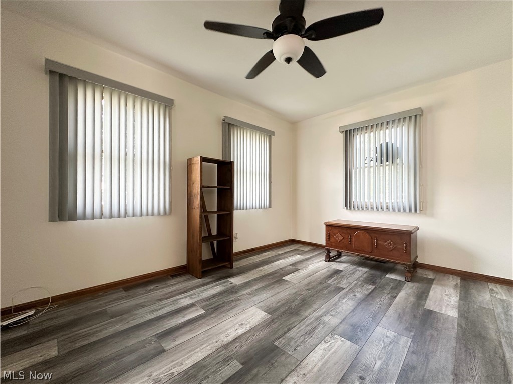 78 Helen Avenue Niles OH 44446
