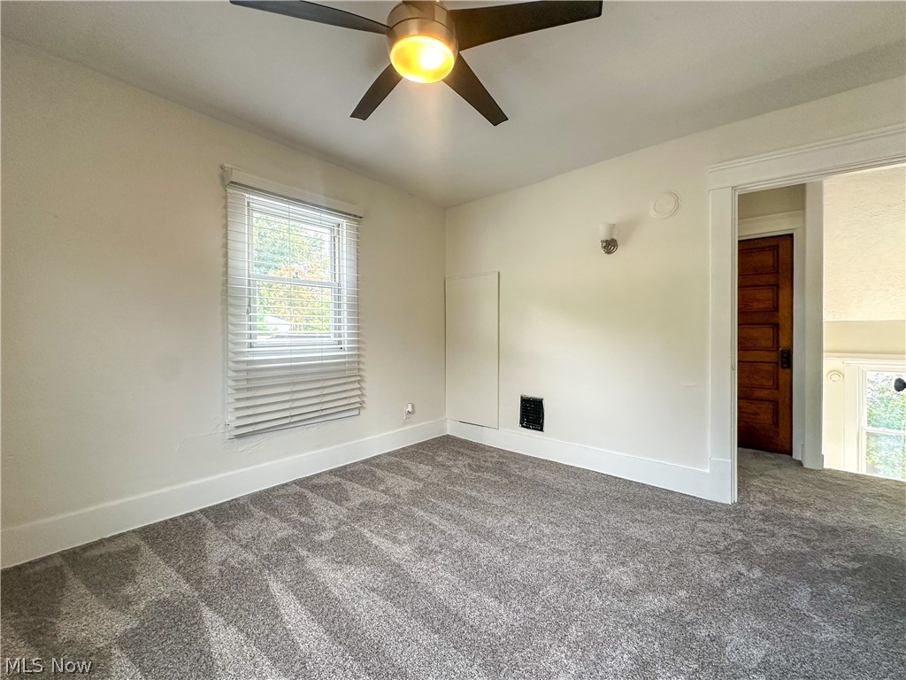 78 Helen Avenue Niles OH 44446
