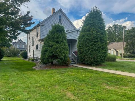 78 Helen Avenue Niles OH 44446