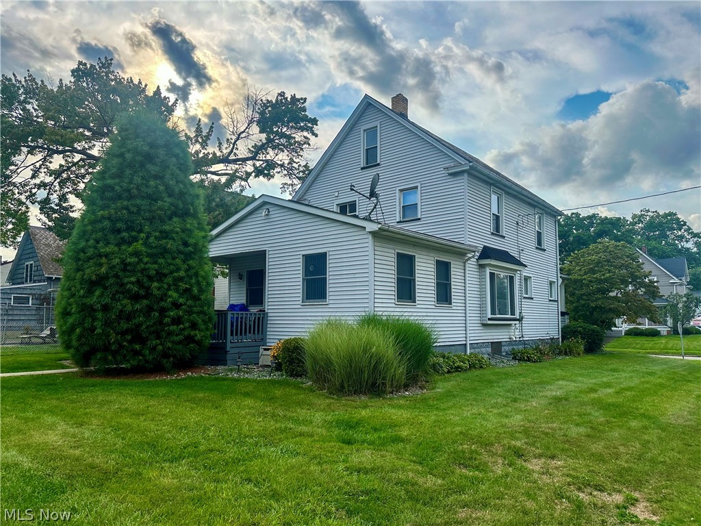 78 Helen Avenue Niles OH 44446