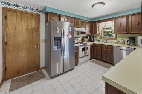 5670 Valerius Street SW Navarre OH 44662