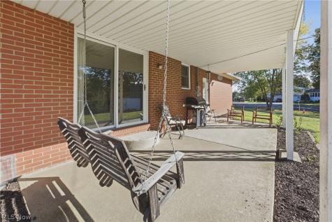 5670 Valerius Street SW Navarre OH 44662