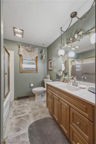 5670 Valerius Street SW Navarre OH 44662