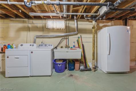 5670 Valerius Street SW Navarre OH 44662