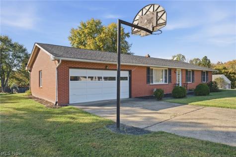 5670 Valerius Street SW Navarre OH 44662