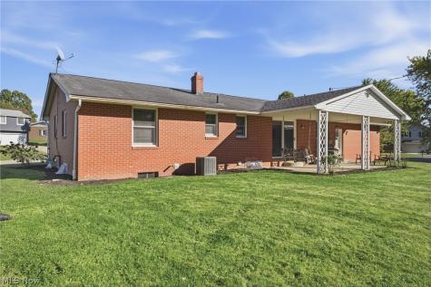 5670 Valerius Street SW Navarre OH 44662