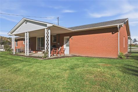 5670 Valerius Street SW Navarre OH 44662