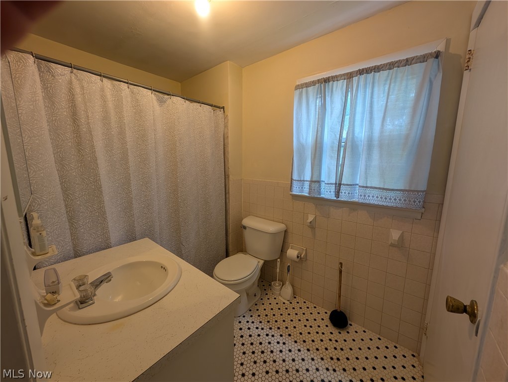 123 E Main Street Somerset OH 43783