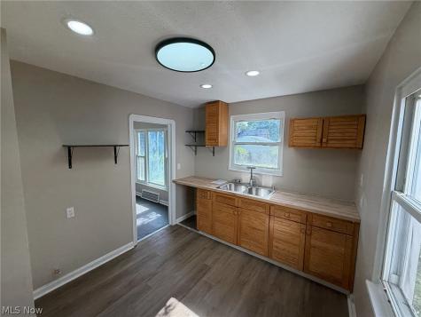 3928 Strandhill Road Cleveland OH 44128