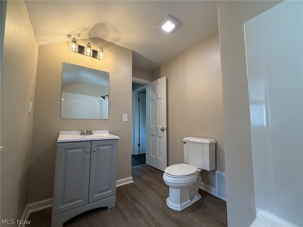3928 Strandhill Road Cleveland OH 44128
