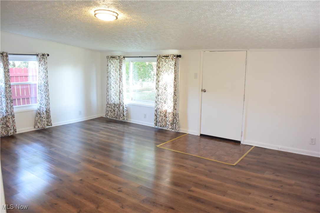 912 Lindsay Avenue Akron OH 44306