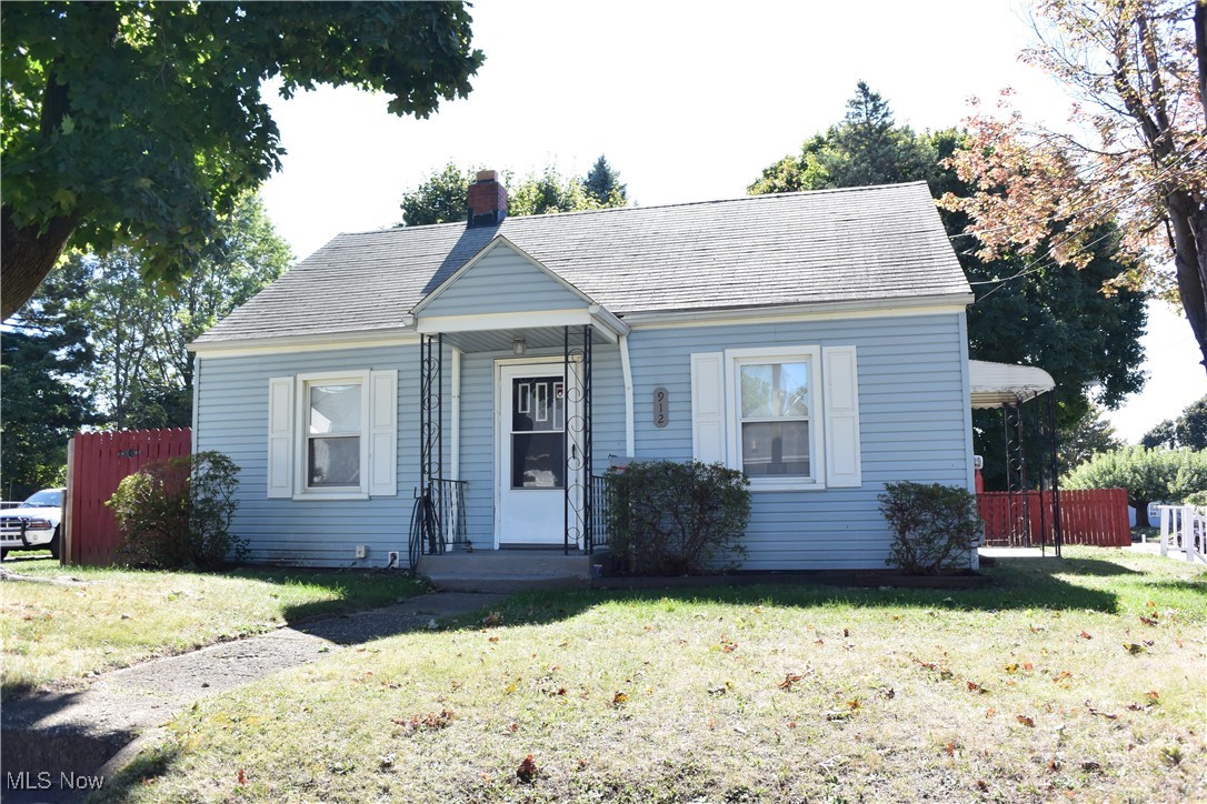 912 Lindsay Avenue Akron OH 44306