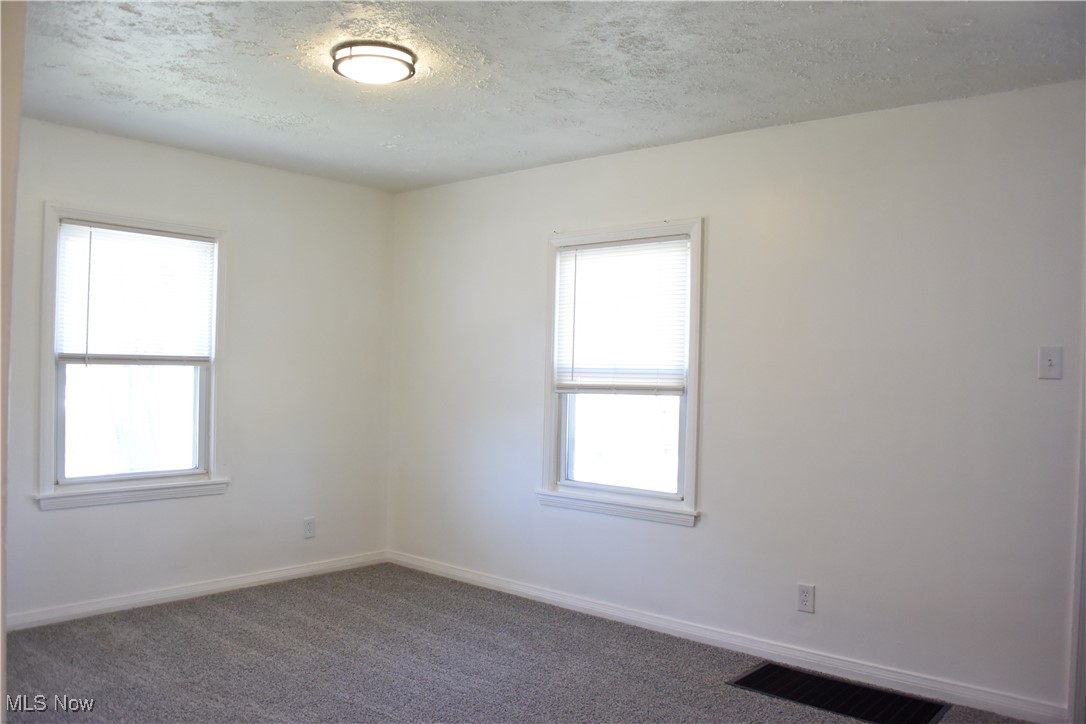 912 Lindsay Avenue Akron OH 44306