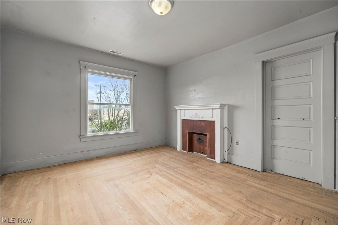611 West Avenue Elyria OH 44035