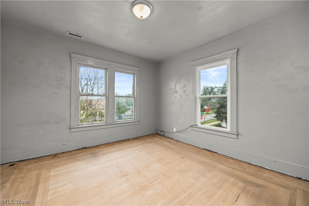 611 West Avenue Elyria OH 44035