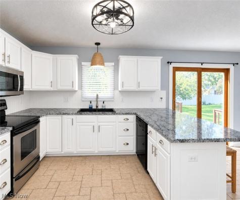 2205 Hedgewood Avenue Alliance OH 44601