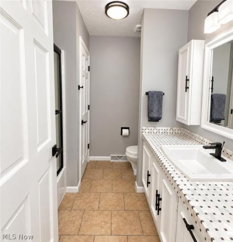 2205 Hedgewood Avenue Alliance OH 44601