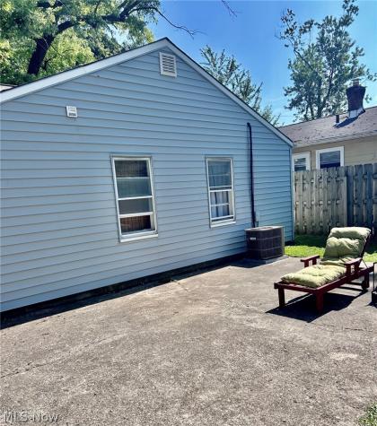198 Courtland Boulevard Eastlake OH 44095