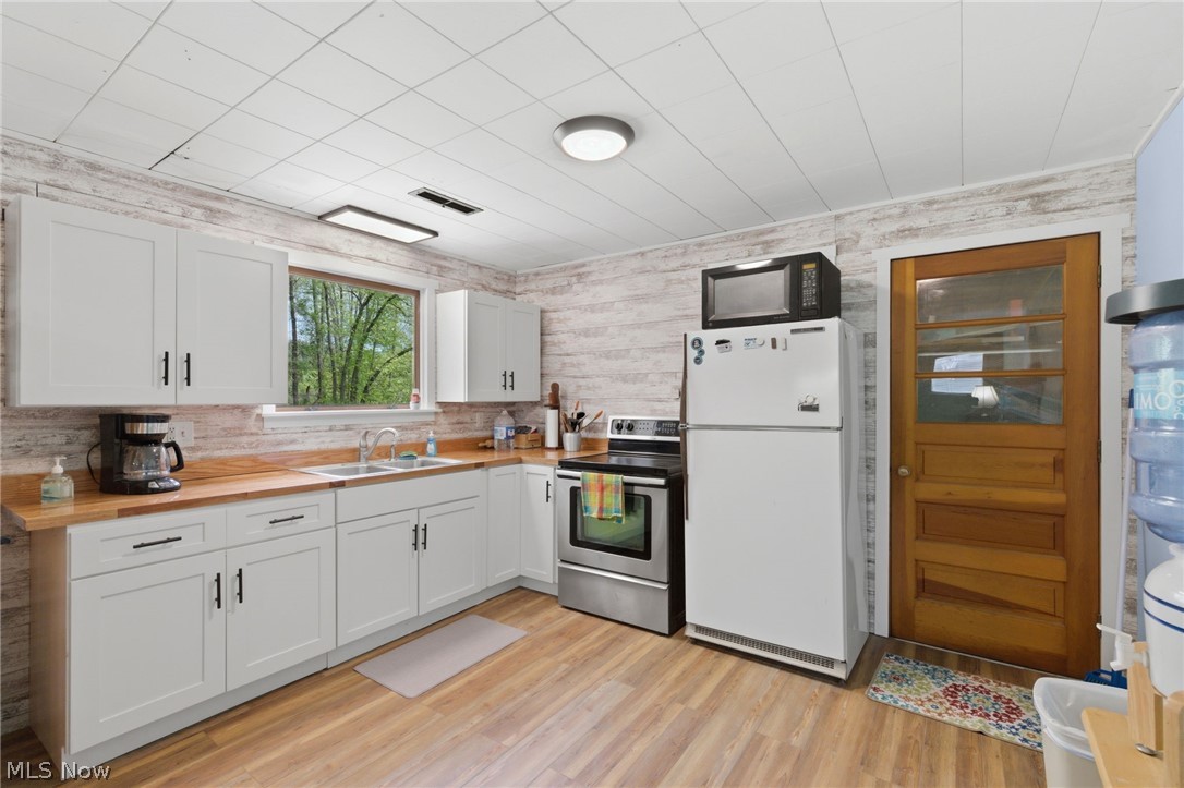 6109 Vale View Drive SW Sherrodsville OH 44675