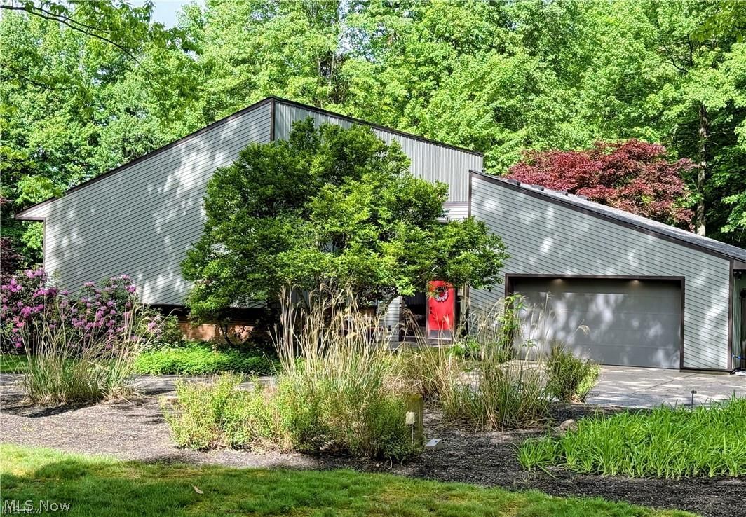 Akron OH, 2252 Valley Wood Drive