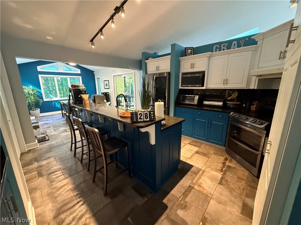 2252 Valley Wood Drive Akron OH 44333