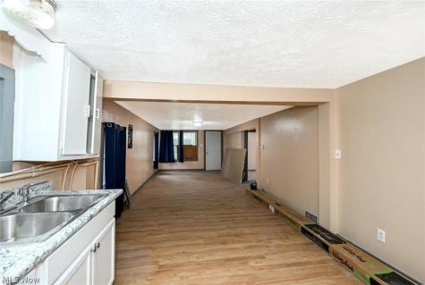 916 Abington Road Akron OH 44312
