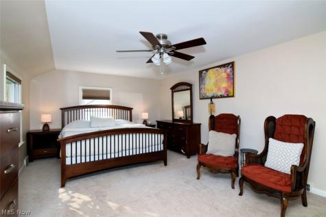 1528 Lyndhurst Road Lyndhurst OH 44124