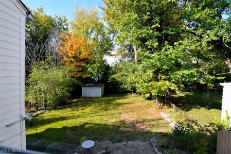 1528 Lyndhurst Road Lyndhurst OH 44124