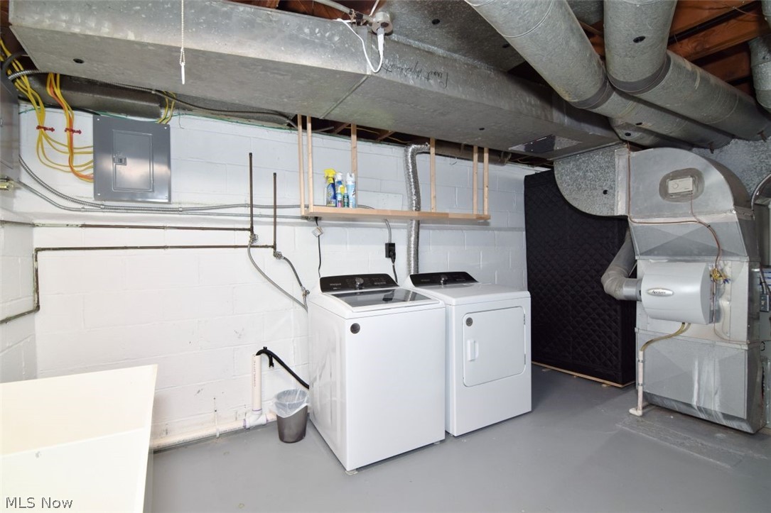 1528 Lyndhurst Road Lyndhurst OH 44124