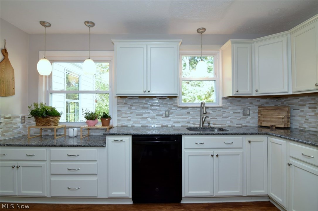 1528 Lyndhurst Road Lyndhurst OH 44124