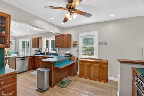8465 Usher Road Olmsted Falls OH 44138
