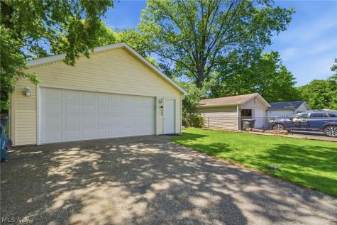 1436 Willshire Road Cleveland OH 44124