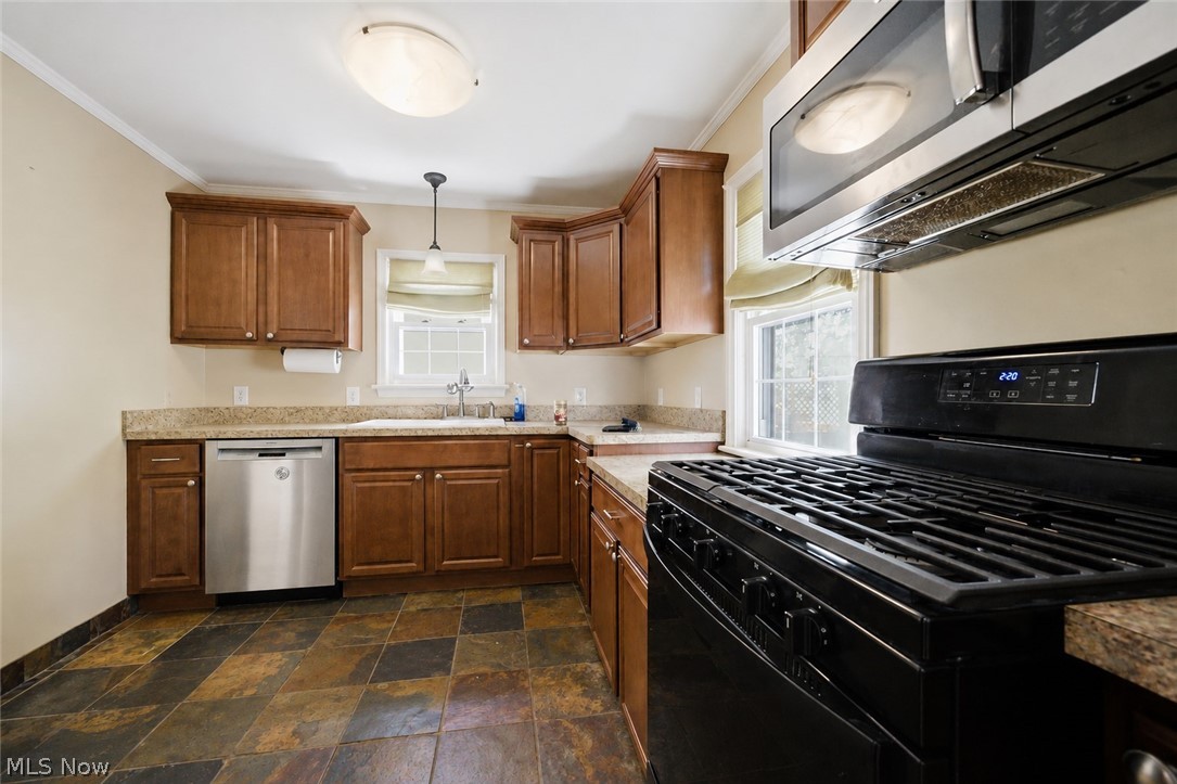1436 Willshire Road Cleveland OH 44124