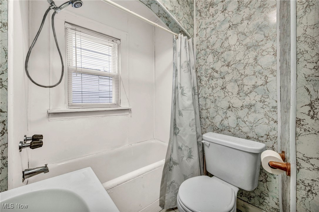 1296 Weiser Avenue Akron OH 44314