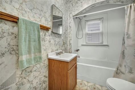 1296 Weiser Avenue Akron OH 44314