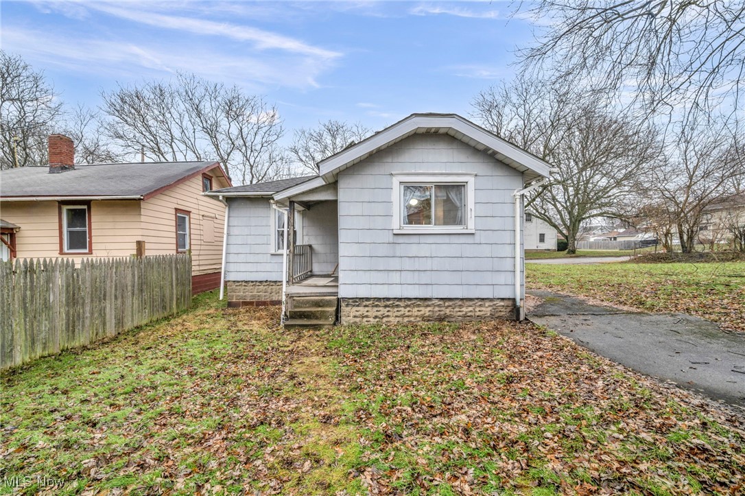 1296 Weiser Avenue Akron OH 44314