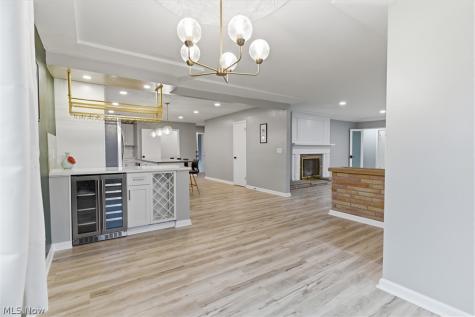 11526 Lake Avenue Cleveland OH 44102