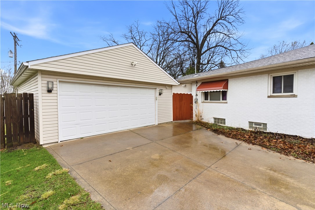 11526 Lake Avenue Cleveland OH 44102